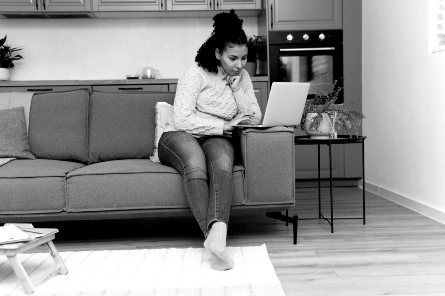 One-on-one budget consultation with student